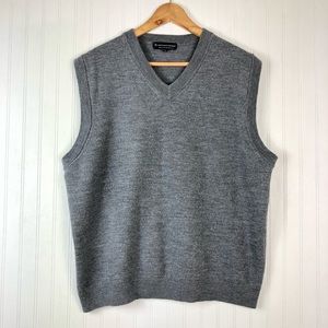 Hart Shaffner Marx Gray Sleeveless Vest Sz XL